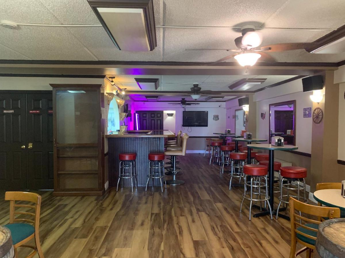 Americas Best Value Inn & Suites Мельбурн Экстерьер фото