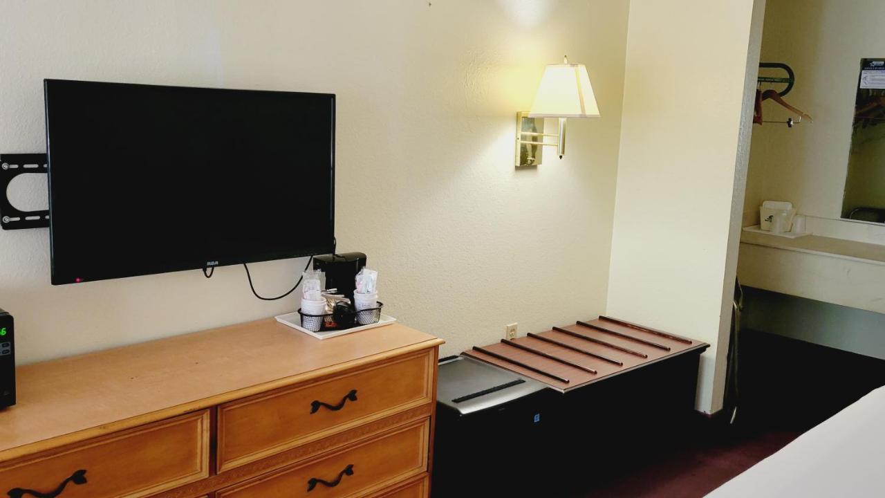 Americas Best Value Inn & Suites Мельбурн Экстерьер фото