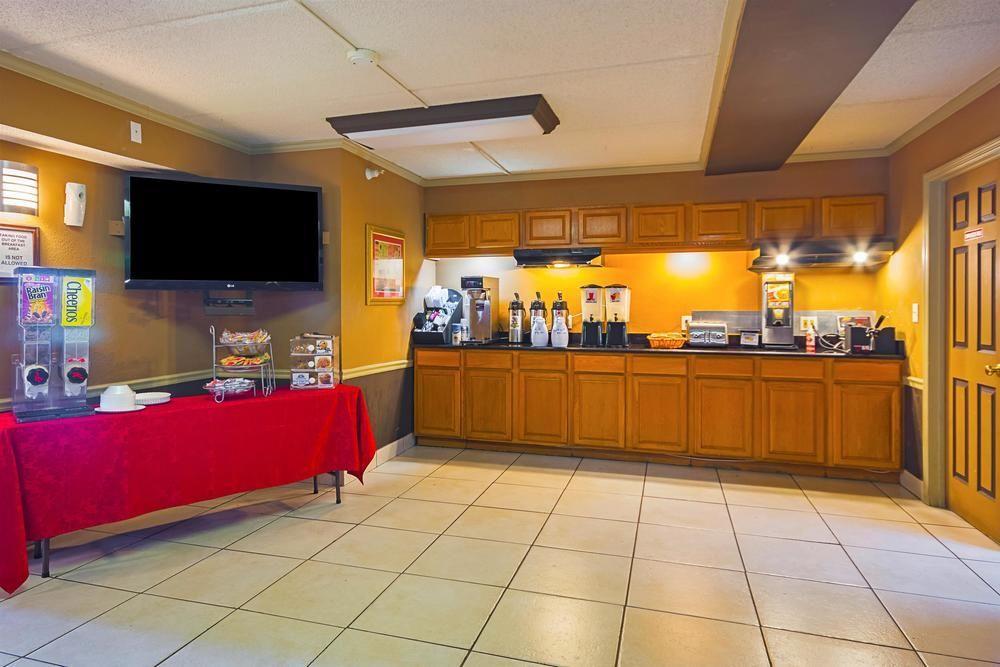 Americas Best Value Inn & Suites Мельбурн Экстерьер фото