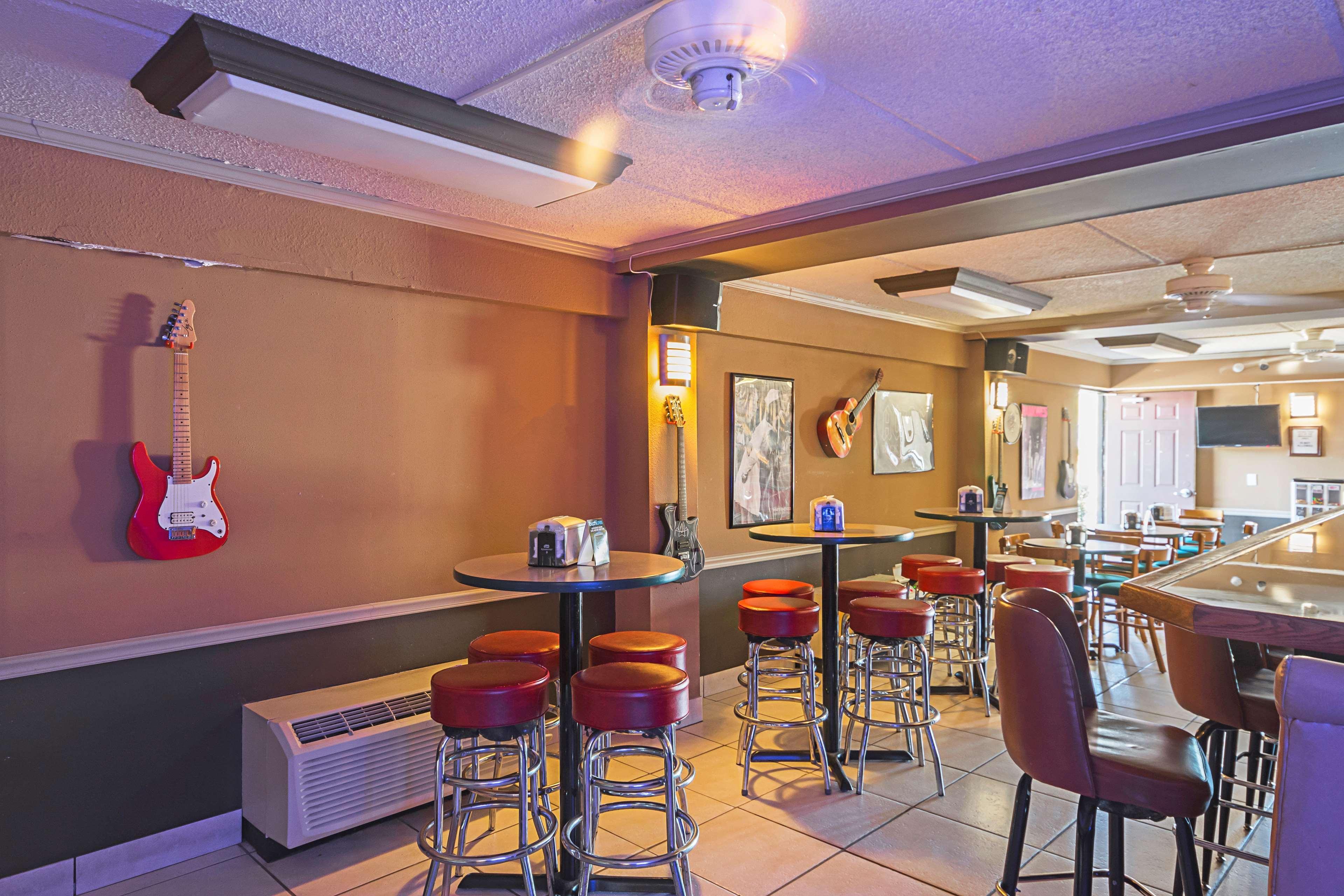 Americas Best Value Inn & Suites Мельбурн Экстерьер фото