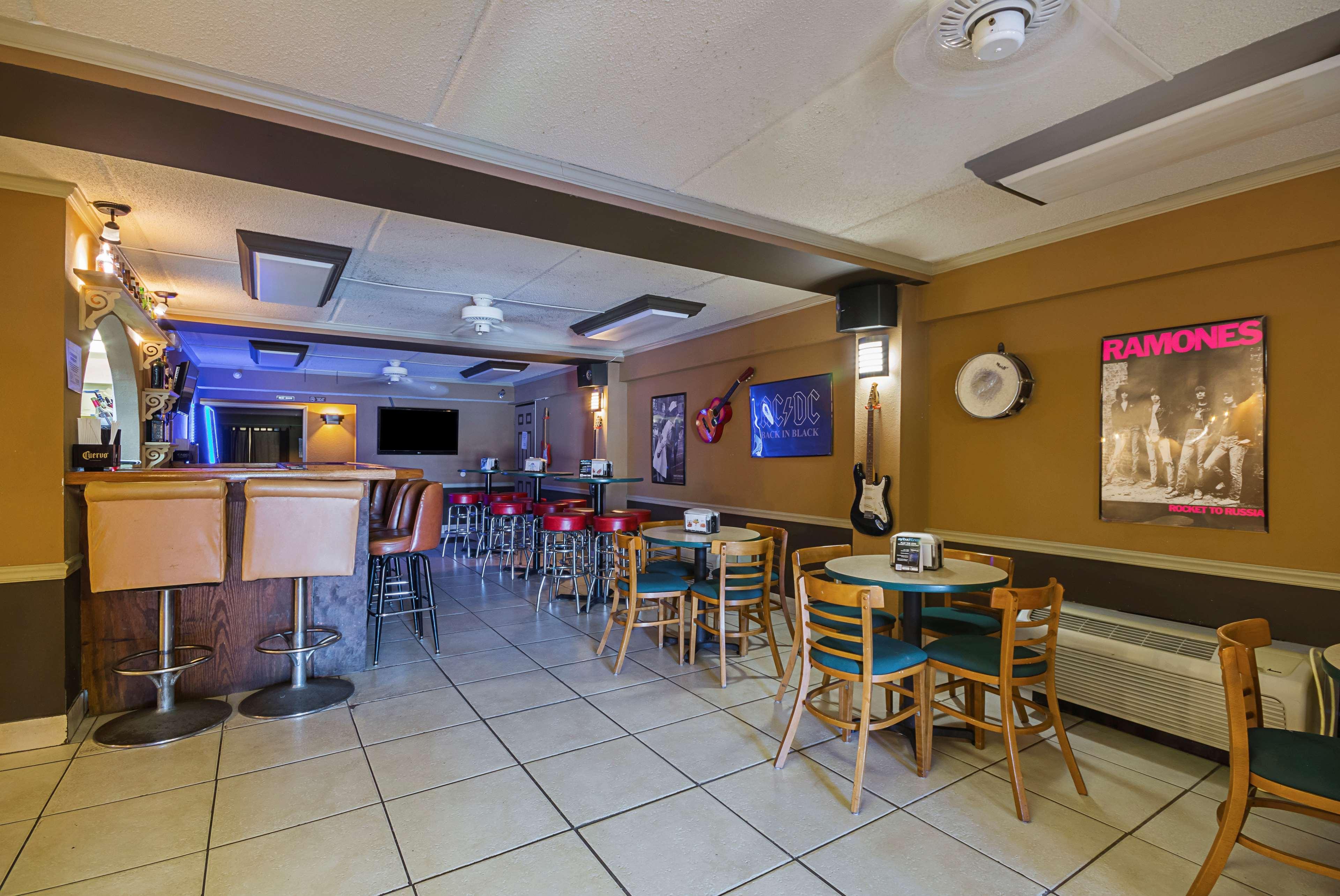 Americas Best Value Inn & Suites Мельбурн Экстерьер фото